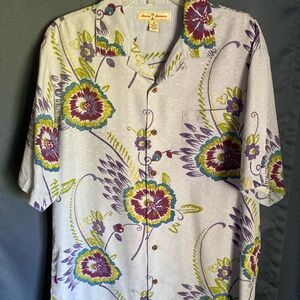 Tommy Bahama Purple and Green Casual Button Down Shirt 100% silk.